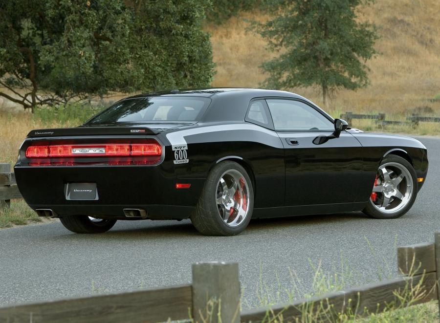  Dodge Challenger SRT600 by Hennessey 2008 года  (фото 2 из 12)